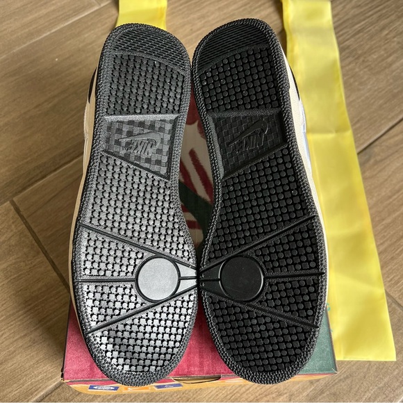 NIKE Attack SP x Social Status - Picture 8 of 8